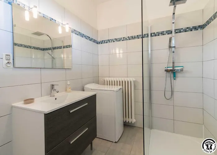 Les Hortensias בית נופש